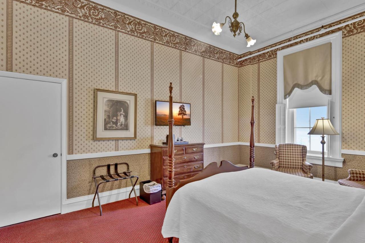 St James Hotel Red Wing Ngoại thất bức ảnh