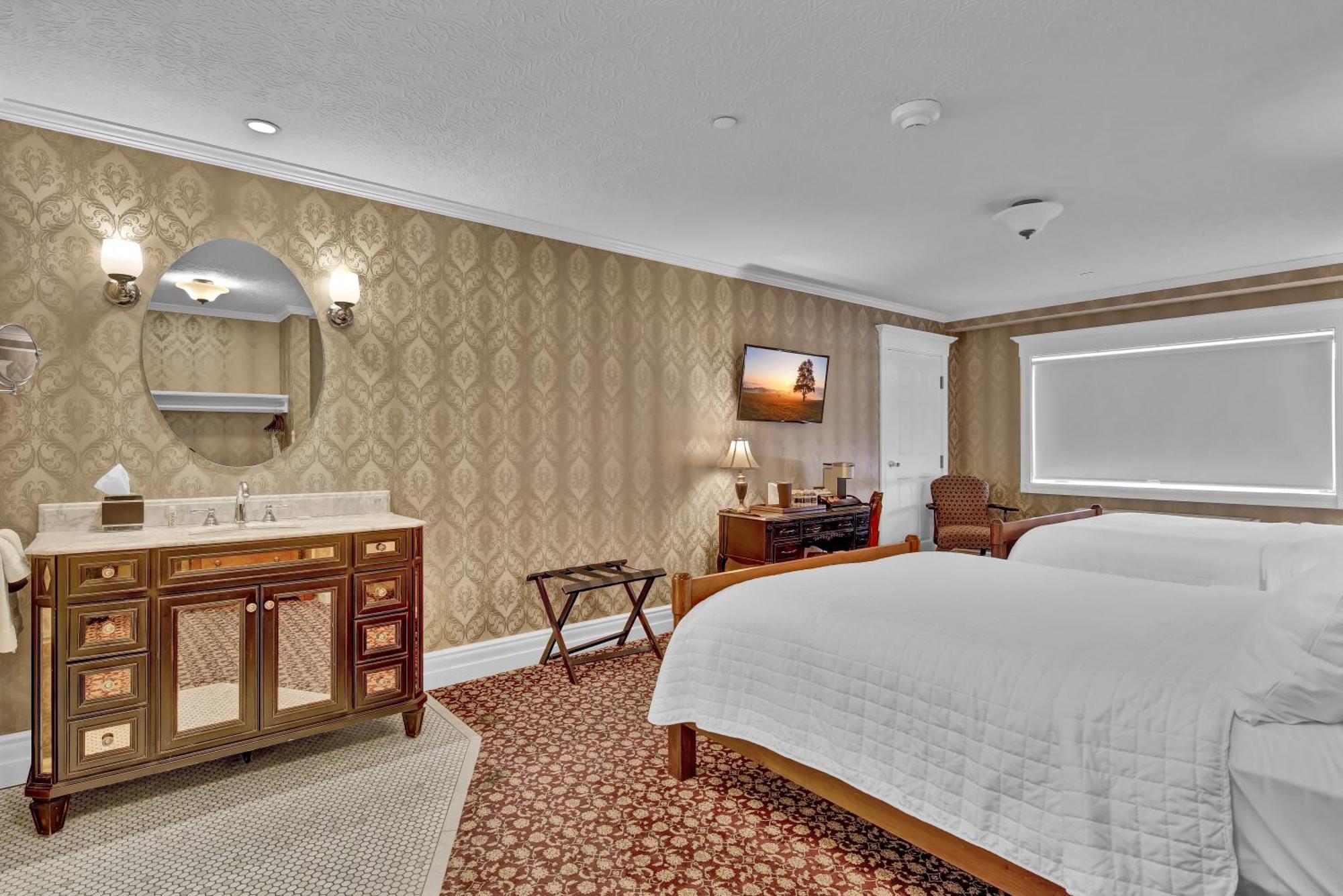 St James Hotel Red Wing Ngoại thất bức ảnh