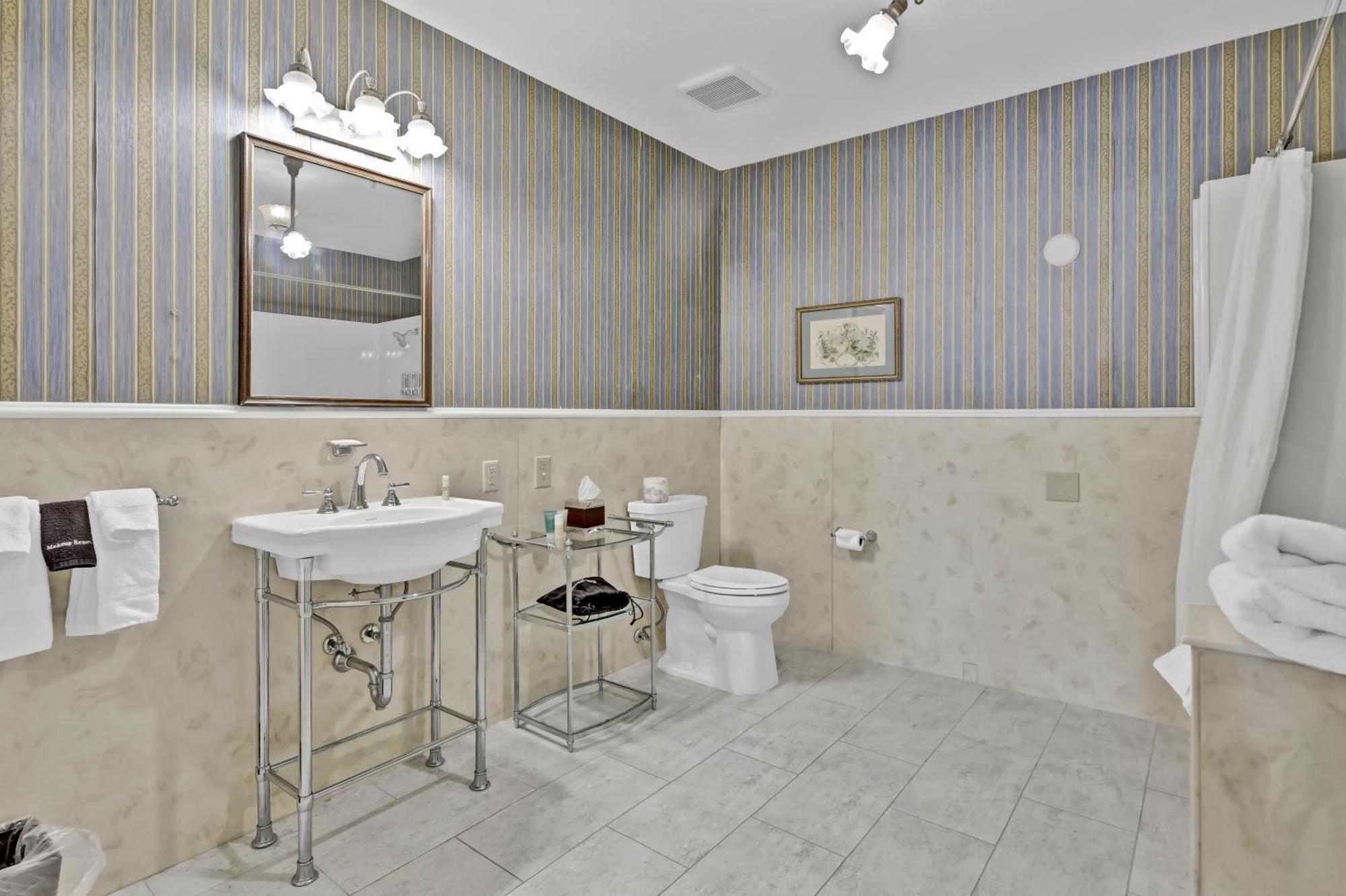 St James Hotel Red Wing Ngoại thất bức ảnh