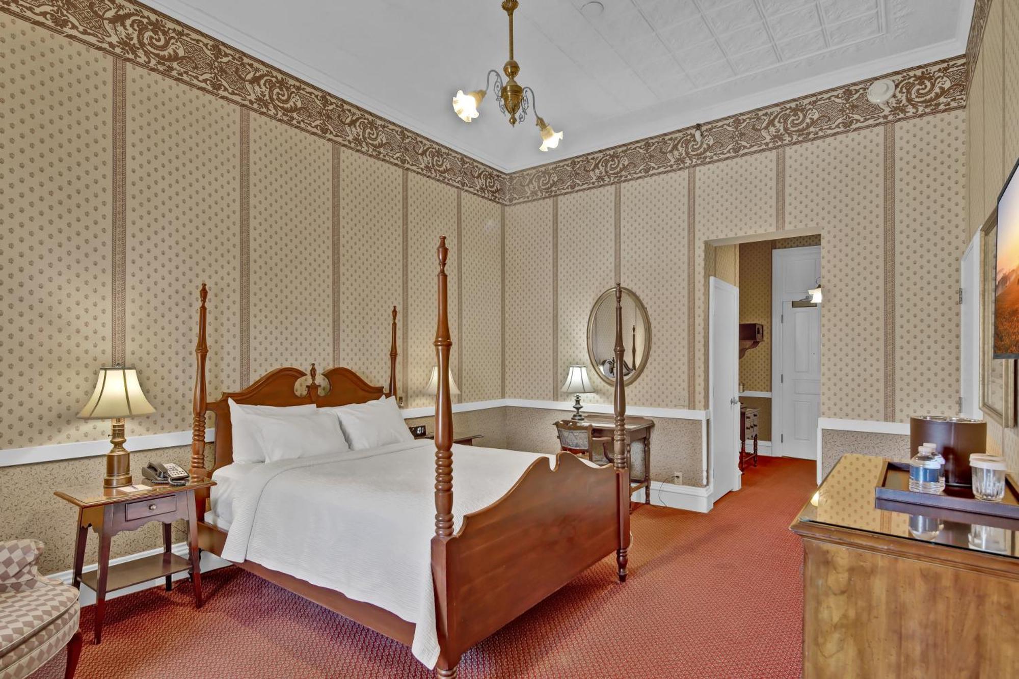 St James Hotel Red Wing Ngoại thất bức ảnh
